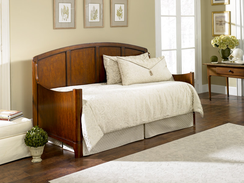 kirkwood daybed distressed walnut 1